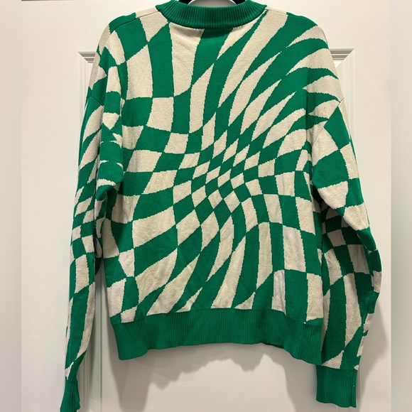 Edikted Morphy Knit Optical Illusion Sweater – Swirl Checkerboard – M/L - Picture 6 of 8